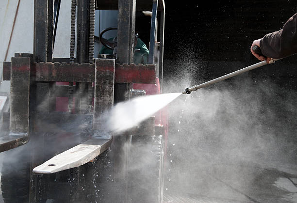 Best Sidewalk Pressure Washing  in Potomac Mills, VA